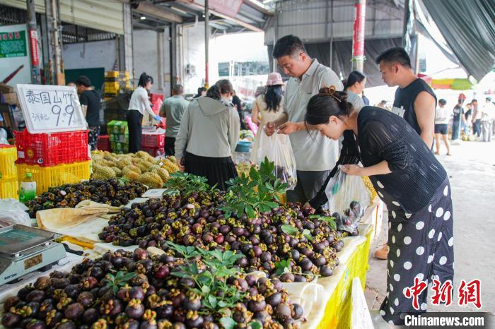 端午節連休控え、東南アジア産フルーツの売れ行き好調　 広西?南寧